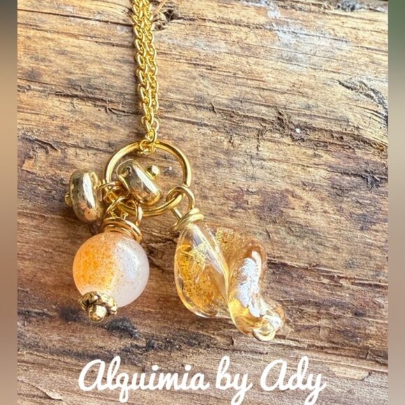 Alquimia Jewelry - Orange jade gold charms nest delicate gold necklace